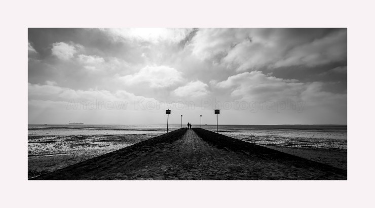 AK022 - Chalkwell Jetty - 23x11 in 27x15 100dpi